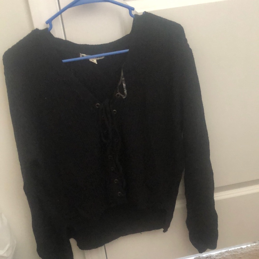 Black Sweater Tie Front